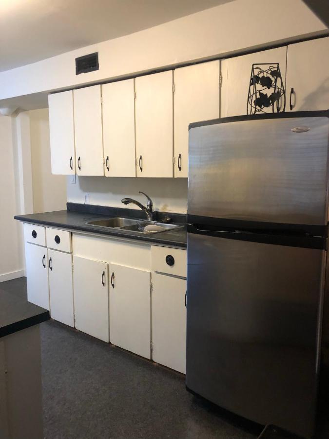 Quiet-Comfy 3 Bedroom Home On A Tree Lined Street In Kits Vancouver Dış mekan fotoğraf